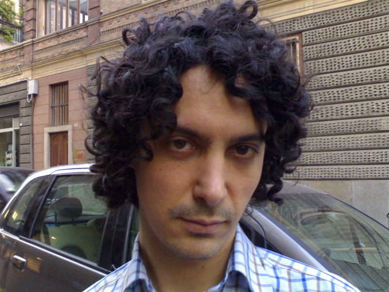 04052008329 Medium